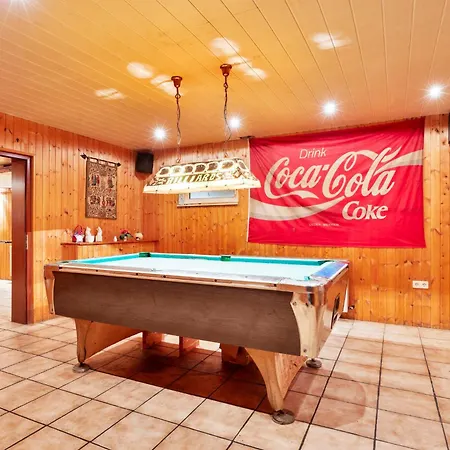 Prázdninový dům Familyhouse Cologne *