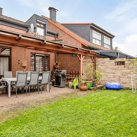 Holiday home Familyhouse Cologne *